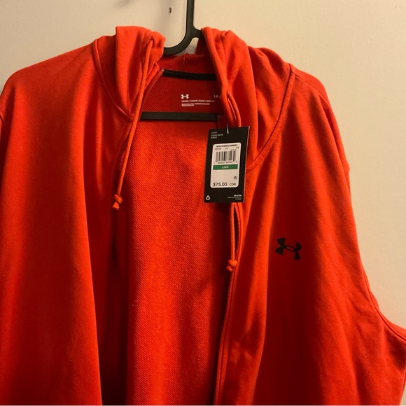 Brand new Under Armour zip up hoodie, only tired it on at home - Picture 3 of 3